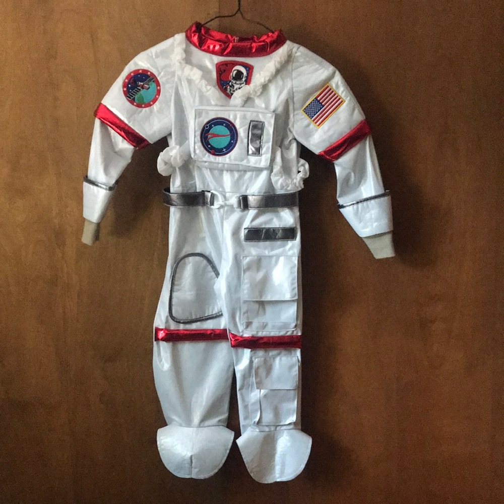 Teetot & Co. Inc. Child’s Size 3-4 White and Red Astronaut Costume with Hat